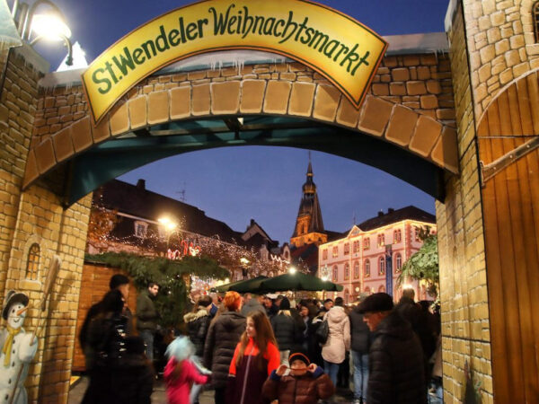 Weihnachtszauber & Mittelalterflair in St. Wendel“